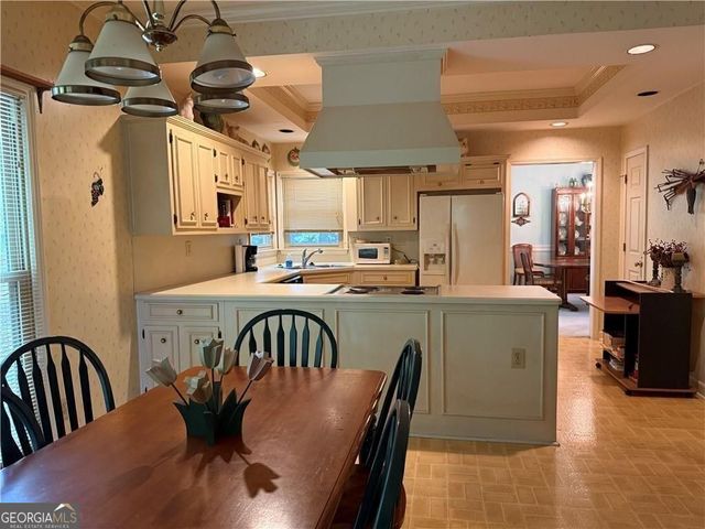 4651 Deep Creek Drive NE, Sugar Hill, GA 30518