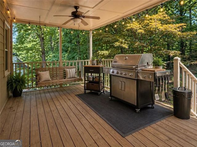 4651 Deep Creek Drive NE, Sugar Hill, GA 30518