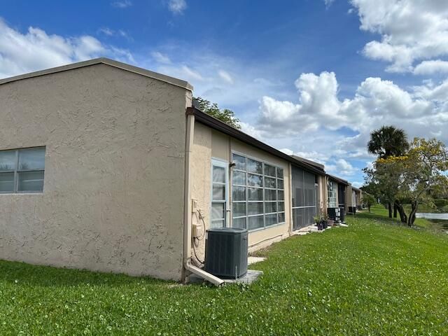 160 Lake Gloria Drive 160, West Palm Beach, FL 33411