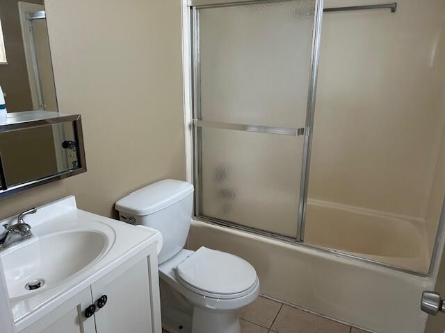 160 Lake Gloria Drive 160, West Palm Beach, FL 33411