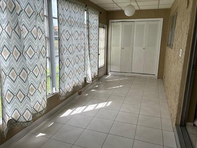 160 Lake Gloria Drive 160, West Palm Beach, FL 33411