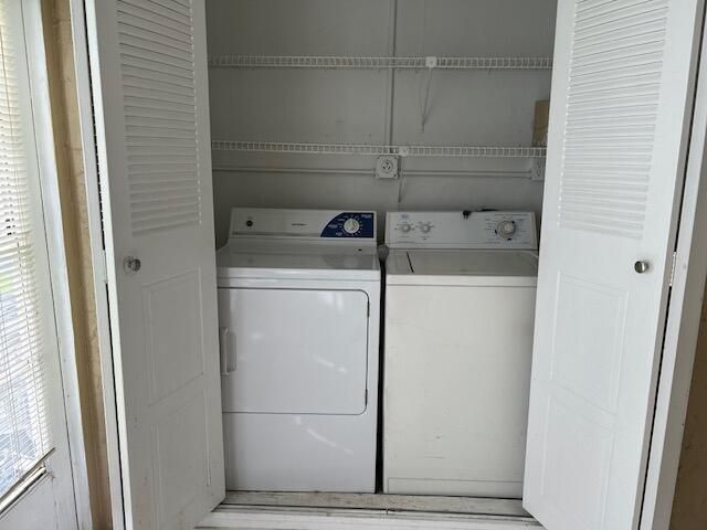 160 Lake Gloria Drive 160, West Palm Beach, FL 33411