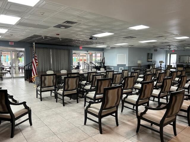 160 Lake Gloria Drive 160, West Palm Beach, FL 33411