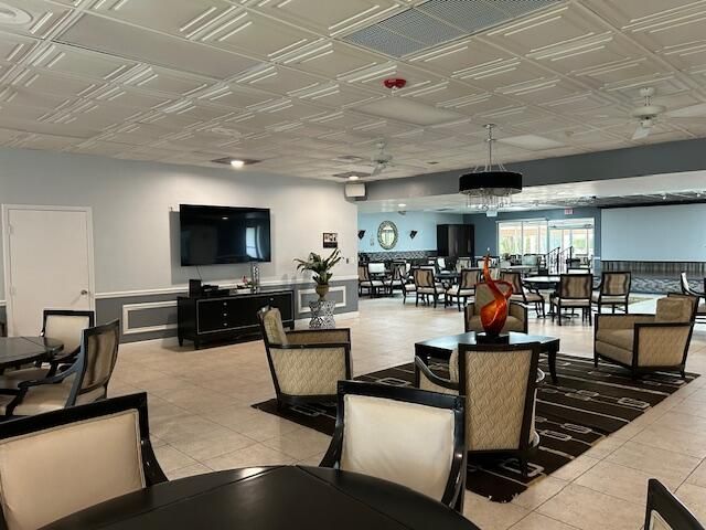 160 Lake Gloria Drive 160, West Palm Beach, FL 33411