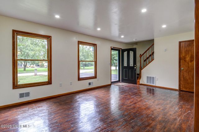 195 Edgemere Court, Toms River, NJ 08755