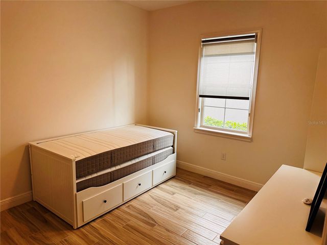 9901 WINNINGTON STREET, Orlando, FL 32832