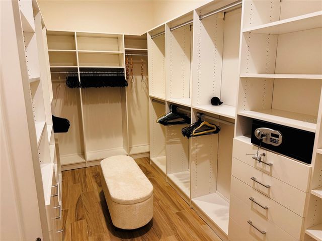 9901 WINNINGTON STREET, Orlando, FL 32832