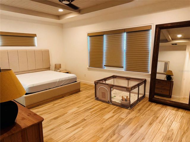 9901 WINNINGTON STREET, Orlando, FL 32832