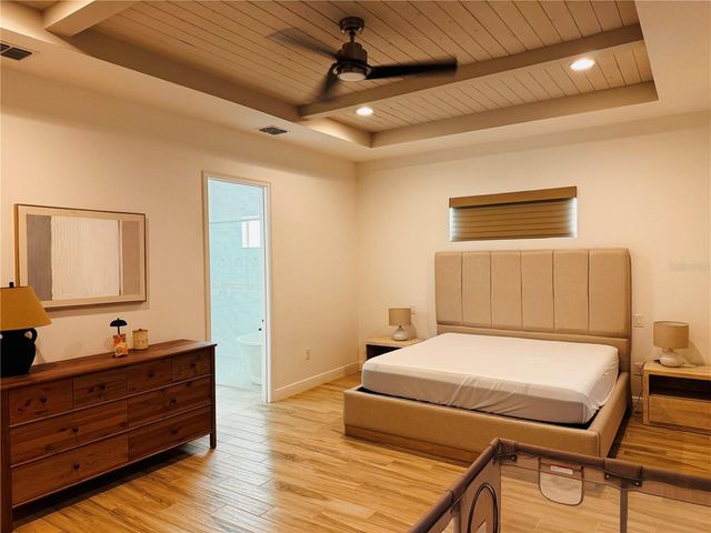 9901 WINNINGTON STREET, Orlando, FL 32832