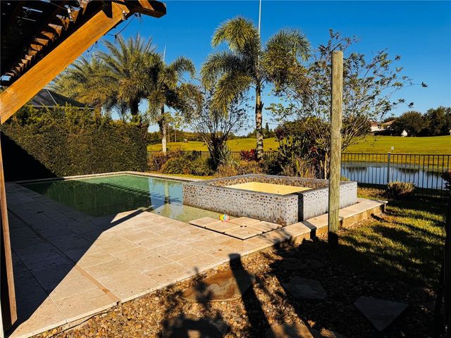 9901 WINNINGTON STREET, Orlando, FL 32832