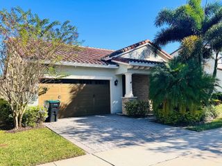 9901 WINNINGTON STREET, Orlando, FL 32832