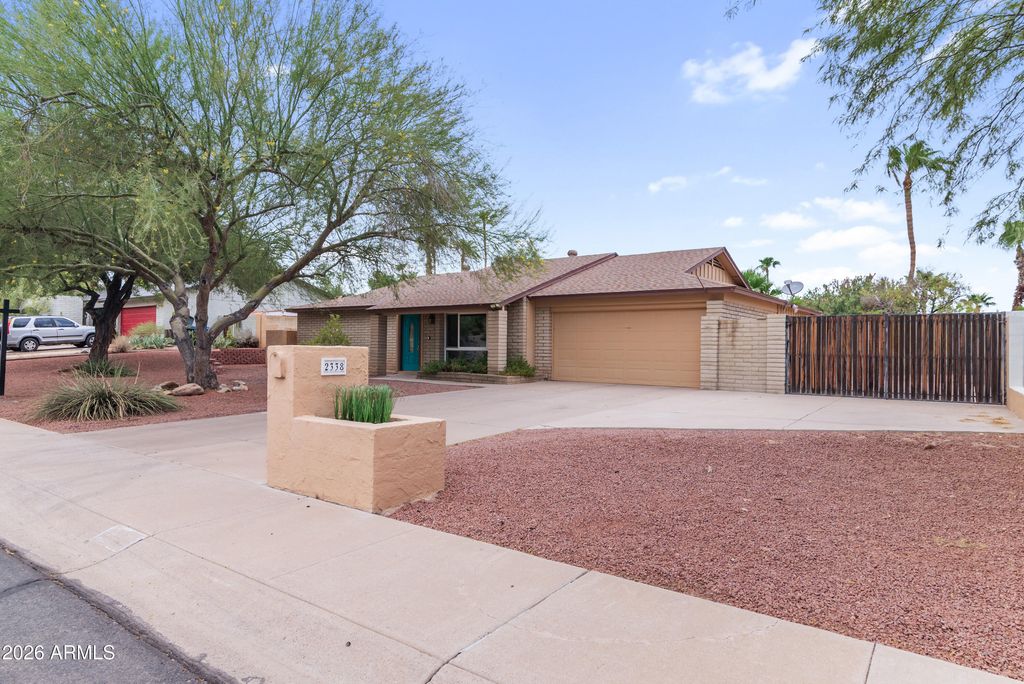2338 E YUCCA Street, Phoenix, AZ 85028 — photo 5