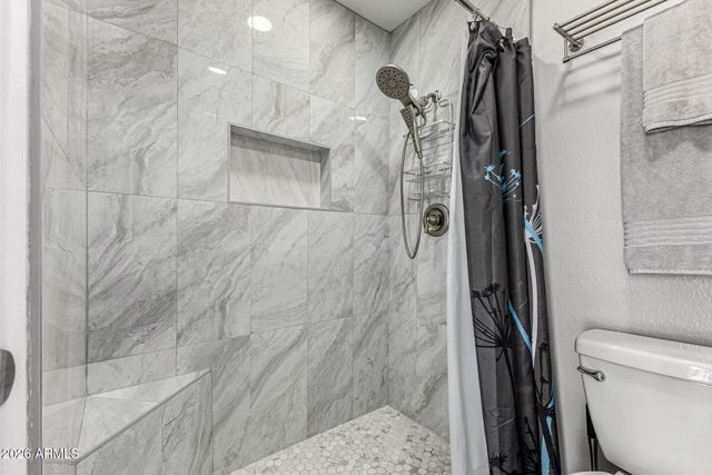 4722 E AHWATUKEE Drive, Phoenix, AZ 85044