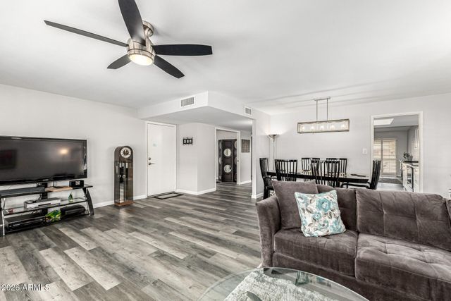 4722 E AHWATUKEE Drive, Phoenix, AZ 85044