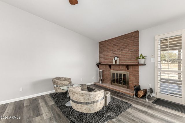 4722 E AHWATUKEE Drive, Phoenix, AZ 85044