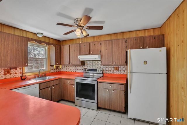 46 Horseshoe Drive, Waterbury, CT 06706