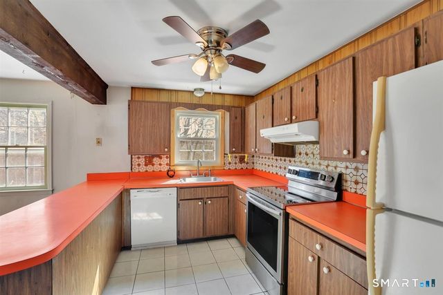 46 Horseshoe Drive, Waterbury, CT 06706