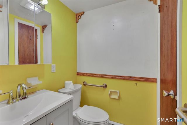 46 Horseshoe Drive, Waterbury, CT 06706