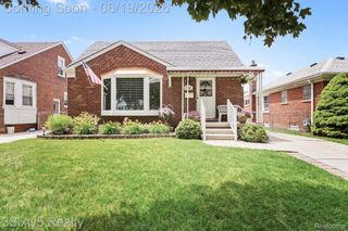 7646 Robinson Avenue, Allen Park, MI 48101
