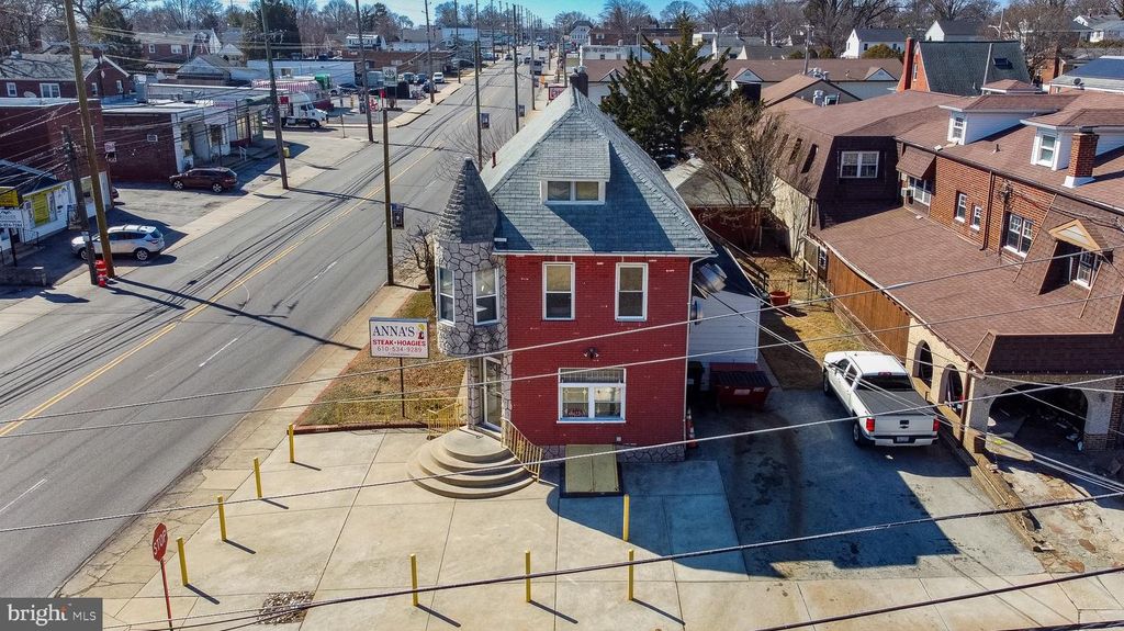 303 SUTTON AVENUE, Folsom, PA 19033