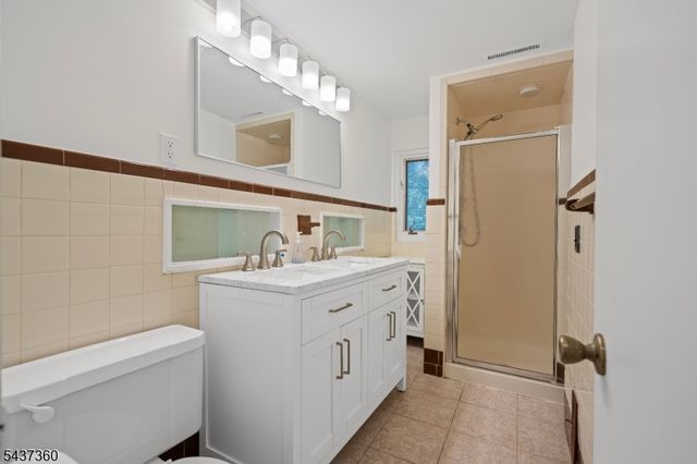 18 Aspen Rd, West Orange Twp., NJ 07052