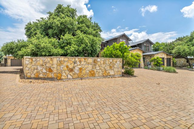19404 Bold Venture DR 17, Spicewood, TX 78669