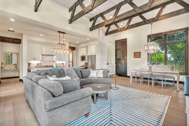 19404 Bold Venture DR 17, Spicewood, TX 78669