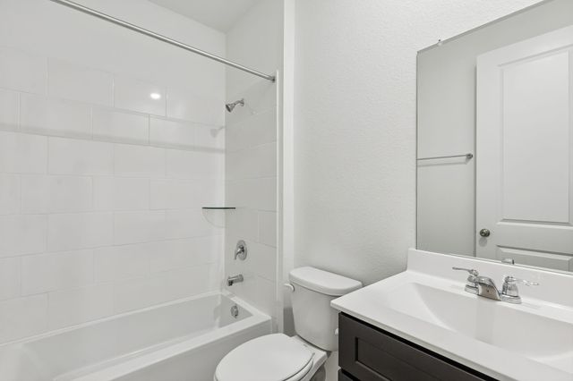 6703 Alejandro Place, Cove, TX 77523