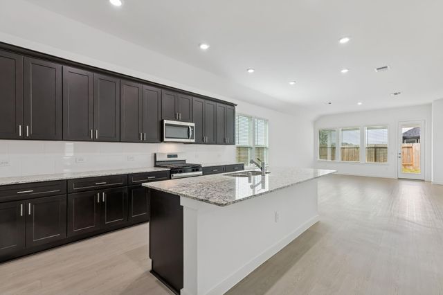 6703 Alejandro Place, Cove, TX 77523