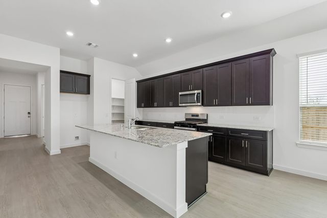 6703 Alejandro Place, Cove, TX 77523