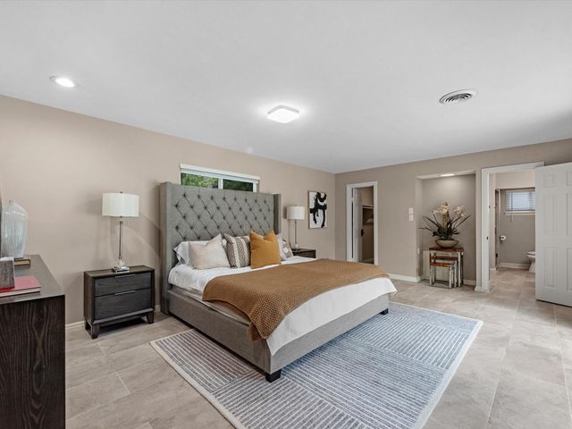 227 Faust Lane, Houston, TX 77024