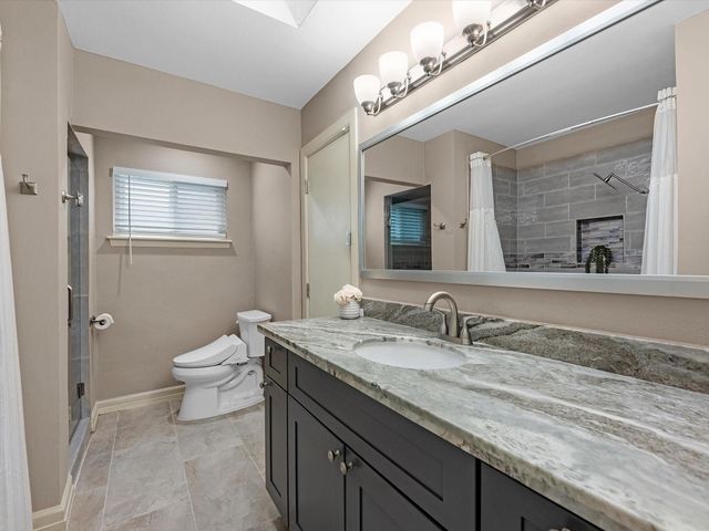 227 Faust Lane, Houston, TX 77024