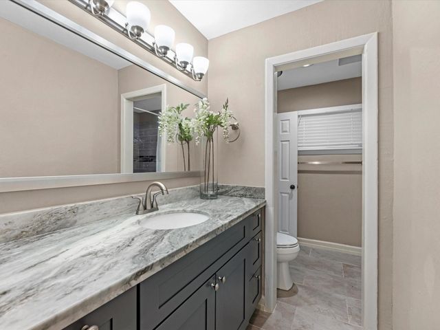 227 Faust Lane, Houston, TX 77024