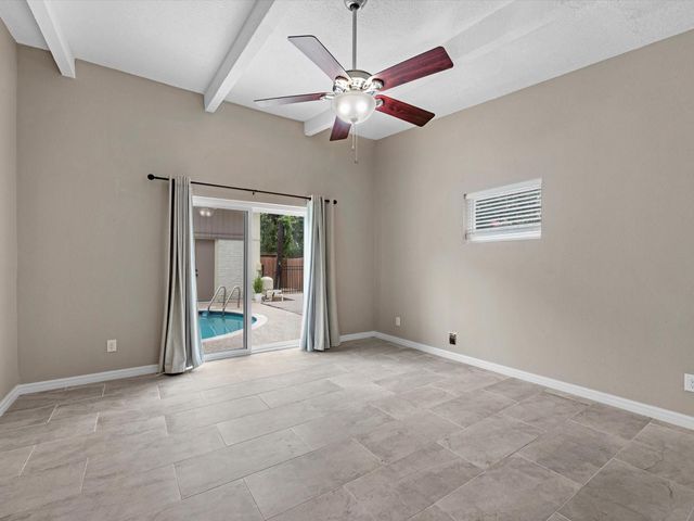 227 Faust Lane, Houston, TX 77024