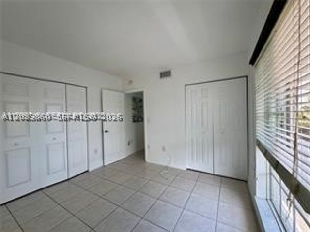 290 Sunrise Dr 301, Key Biscayne, FL 33149