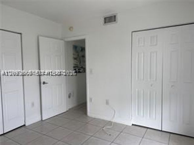 290 Sunrise Dr 301, Key Biscayne, FL 33149