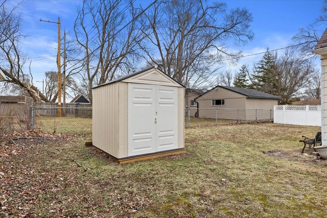 6307 N 104th STREET, Milwaukee, WI 53225