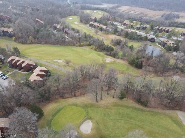 10 Augusta Dr, Vernon Twp., NJ 07462