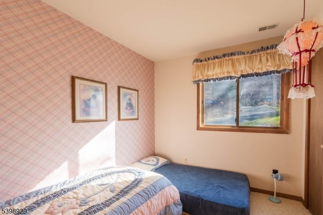 10 Augusta Dr, Vernon Twp., NJ 07462