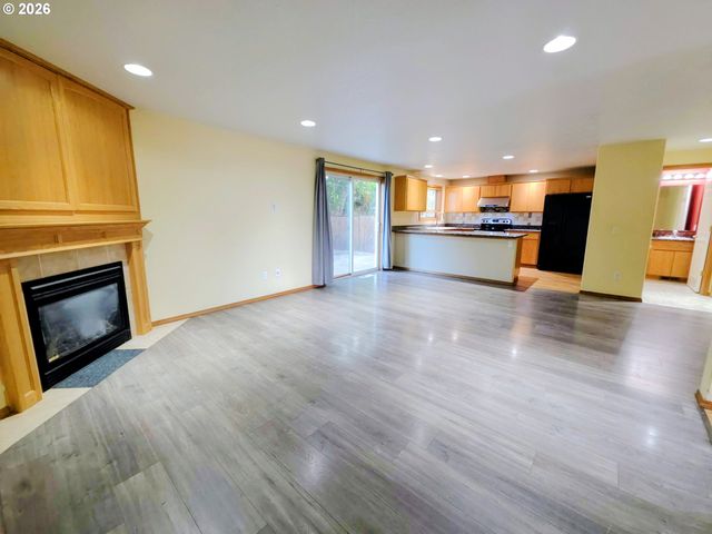 4372 Se PINE Way, Hillsboro, OR 97123