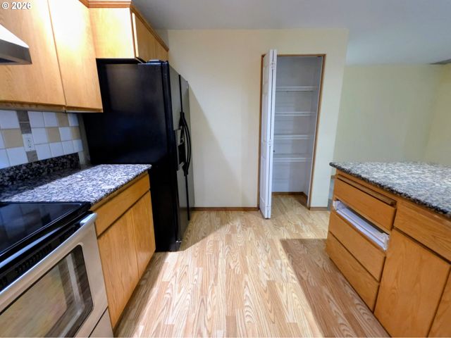 4372 Se PINE Way, Hillsboro, OR 97123