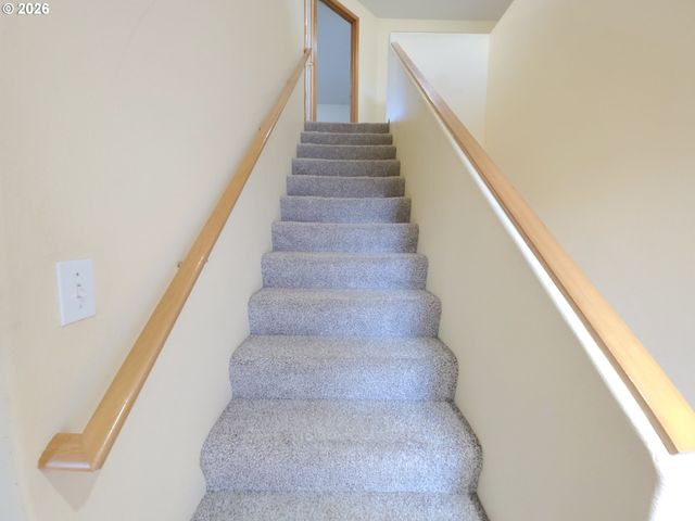 4372 Se PINE Way, Hillsboro, OR 97123