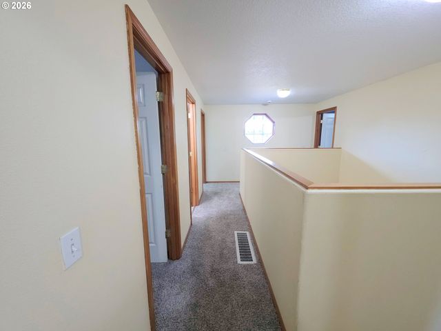 4372 Se PINE Way, Hillsboro, OR 97123