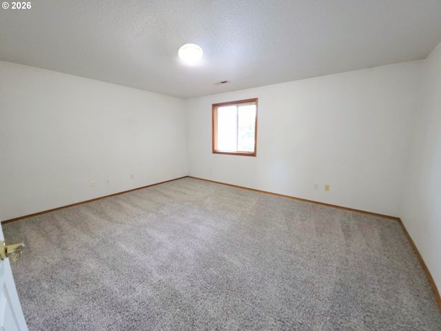 4372 Se PINE Way, Hillsboro, OR 97123