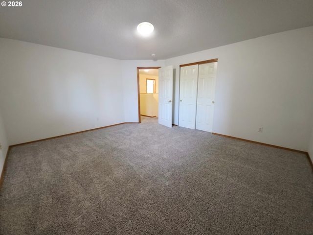 4372 Se PINE Way, Hillsboro, OR 97123