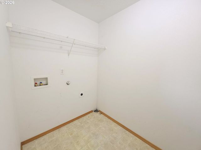 4372 Se PINE Way, Hillsboro, OR 97123