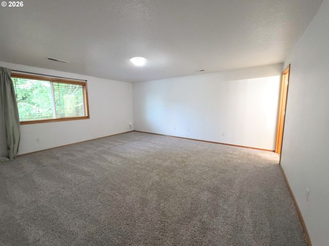 4372 Se PINE Way, Hillsboro, OR 97123