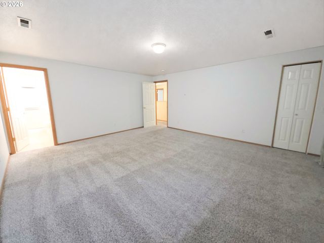 4372 Se PINE Way, Hillsboro, OR 97123