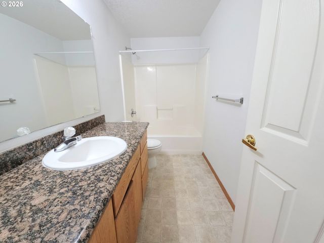4372 Se PINE Way, Hillsboro, OR 97123