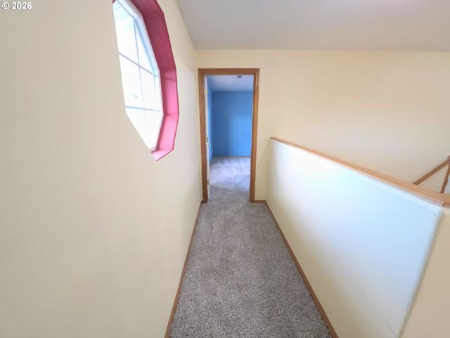 4372 Se PINE Way, Hillsboro, OR 97123